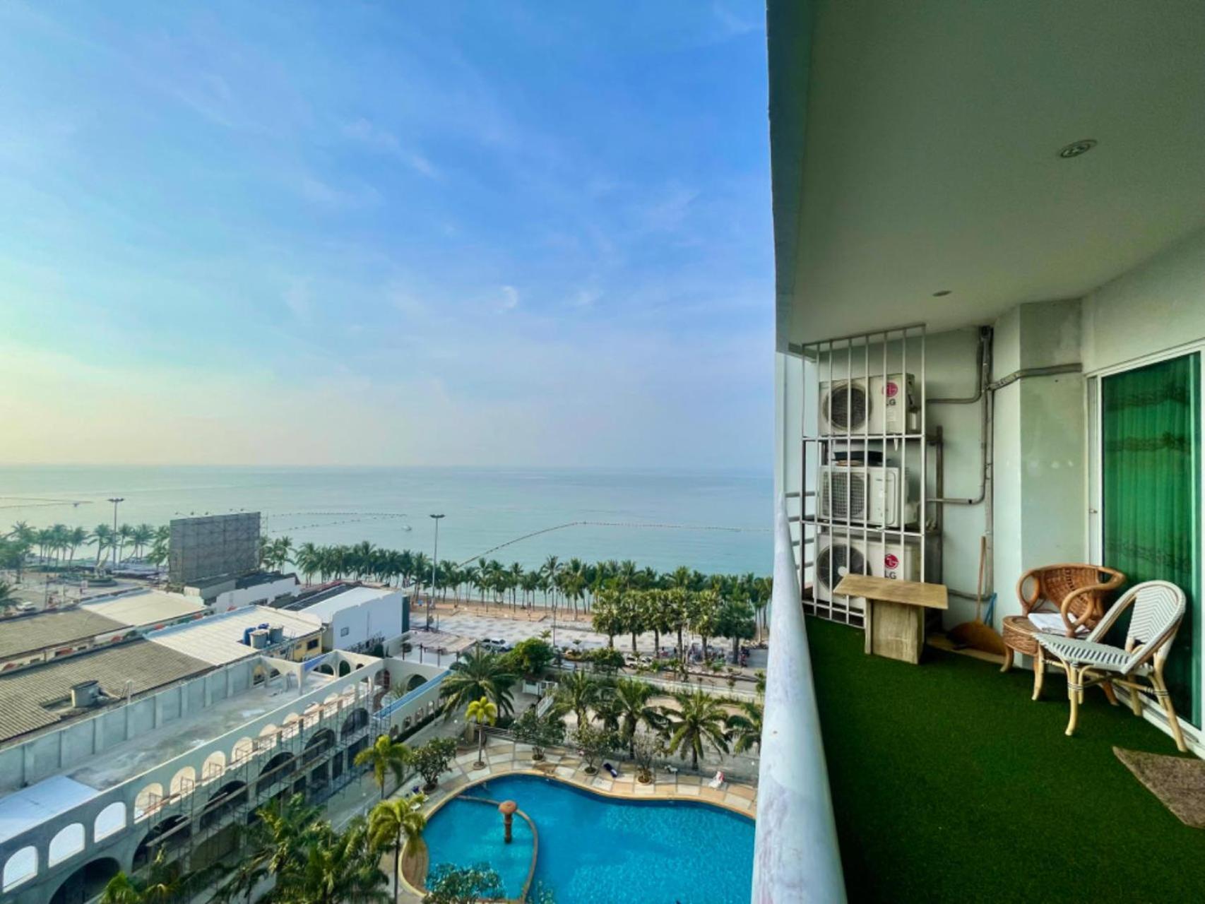Beautiful Sea View Beach Front Condo Pattaya Ngoại thất bức ảnh