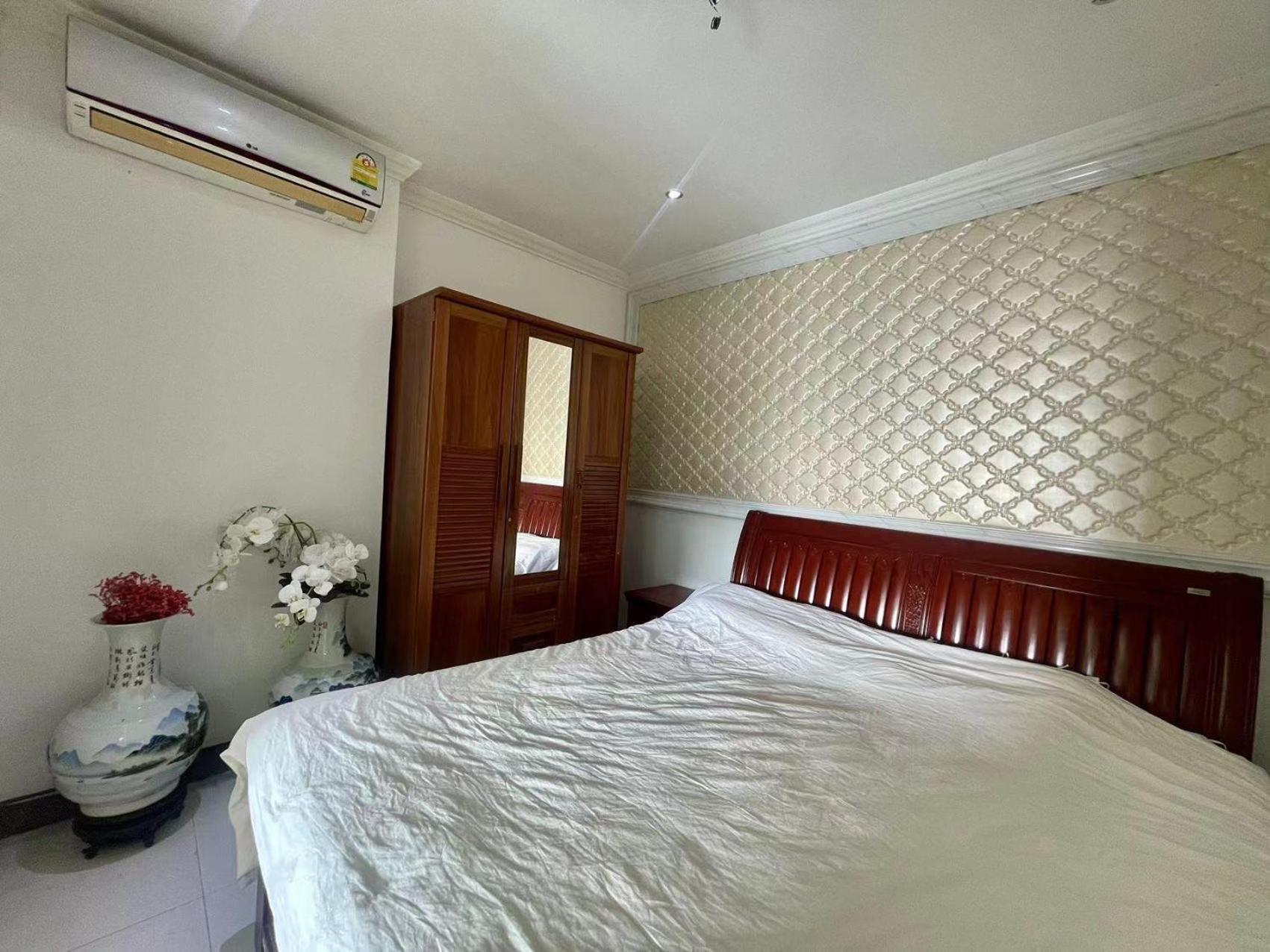 Beautiful Sea View Beach Front Condo Pattaya Ngoại thất bức ảnh