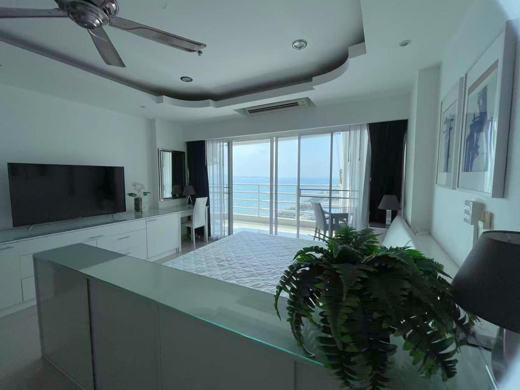 Beautiful Sea View Beach Front Condo Pattaya Ngoại thất bức ảnh