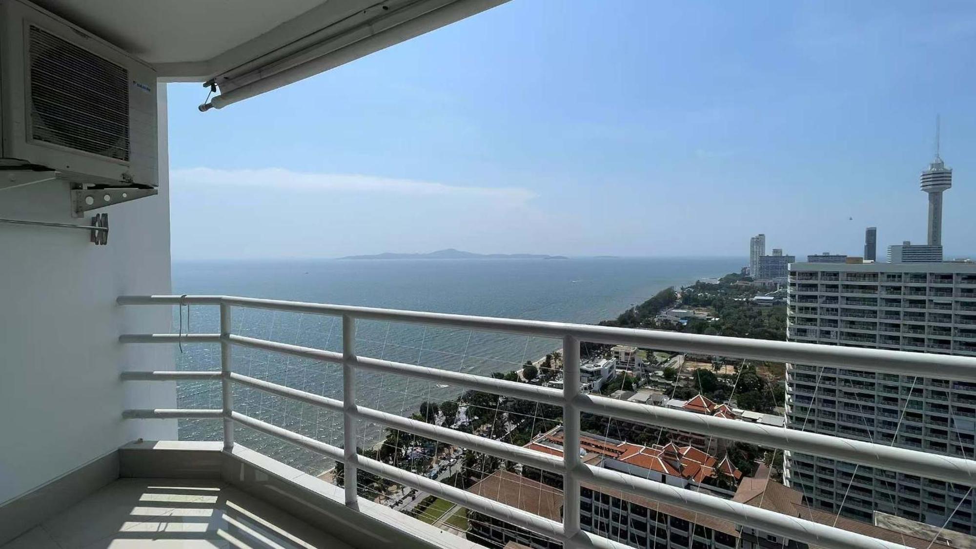 Beautiful Sea View Beach Front Condo Pattaya Ngoại thất bức ảnh